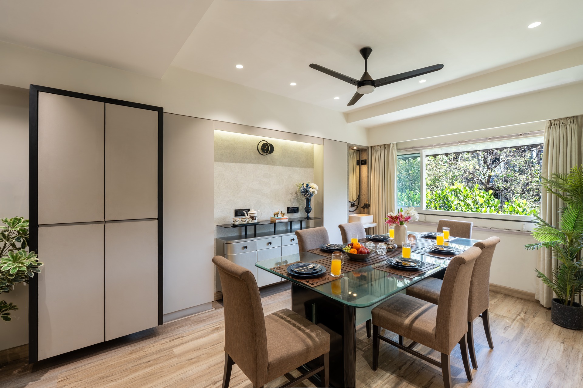 East III — interior design project by Studio Forma, Mumbai